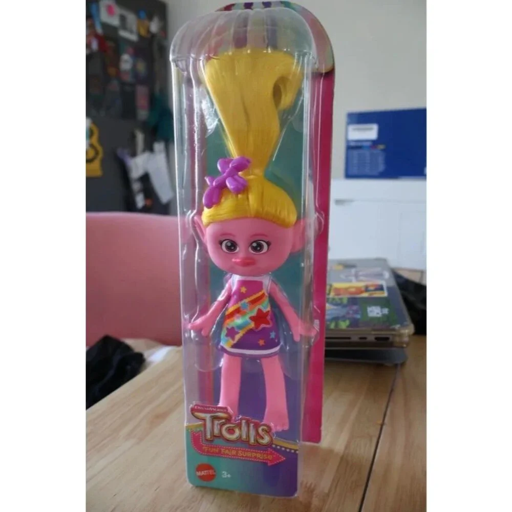 mattel dreamworks trolls doll with vibrant hair & accessory